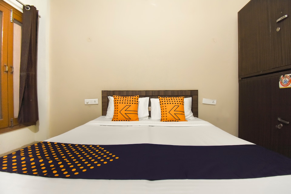 SPOT ON 66079 Noor Guest House, Sirhind, Sirhind