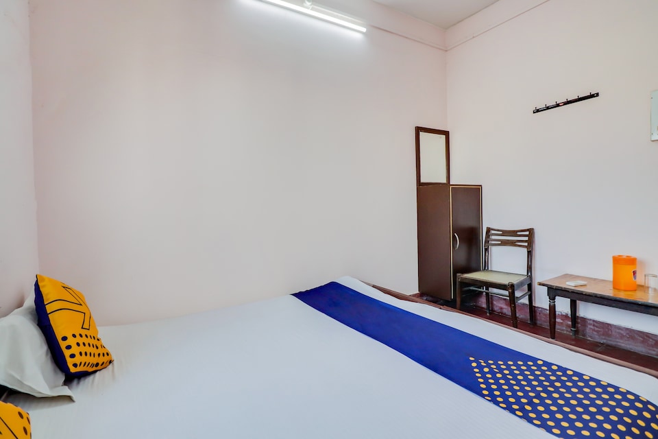 SPOT ON 66108 Hotel Awadh Kailash Inn, Golghar, Gorakhpur