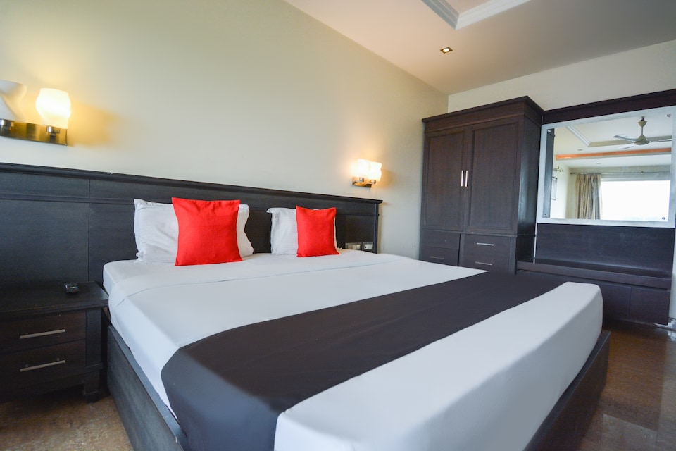 Capital O 66127 County Bar & Restaurant, Kharar, Kharar