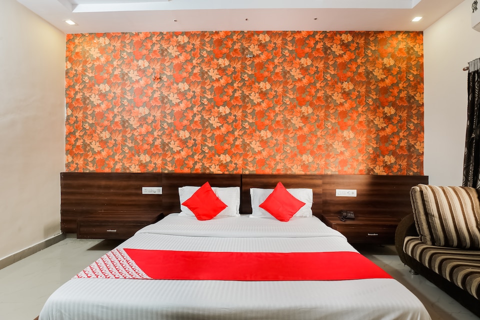 OYO 66130 Hotel Nikunj Plaza, Dungarpur, Dungarpur