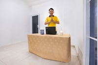 SPOT ON 2296 Star House