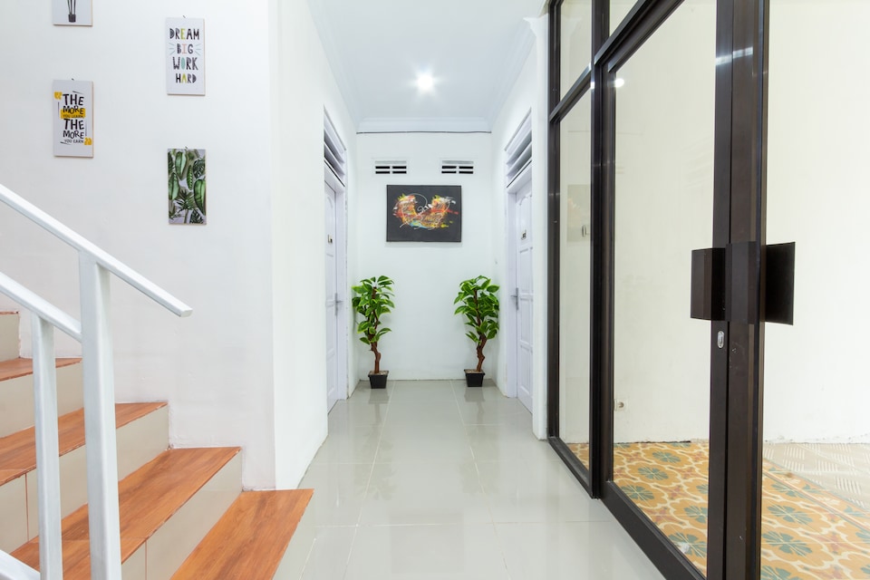 OYO 2297 Ndalem Kopen Syariah, Jakal Atas, Sleman