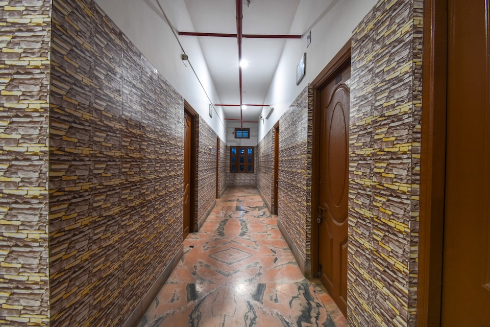 Hotel O Gour, Howrah Kolkata, Kolkata