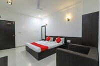 OYO Hotel 4 Way