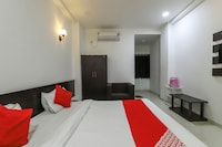 OYO Hotel 4 Way