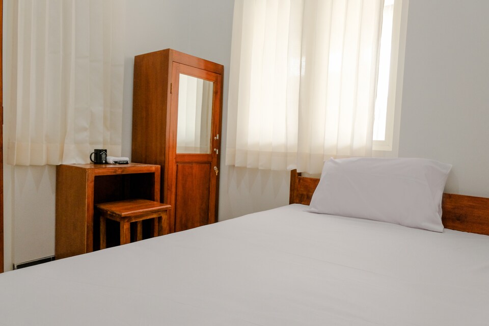 OYO Life 2301 Aj Homestay, Malang Kota, Malang