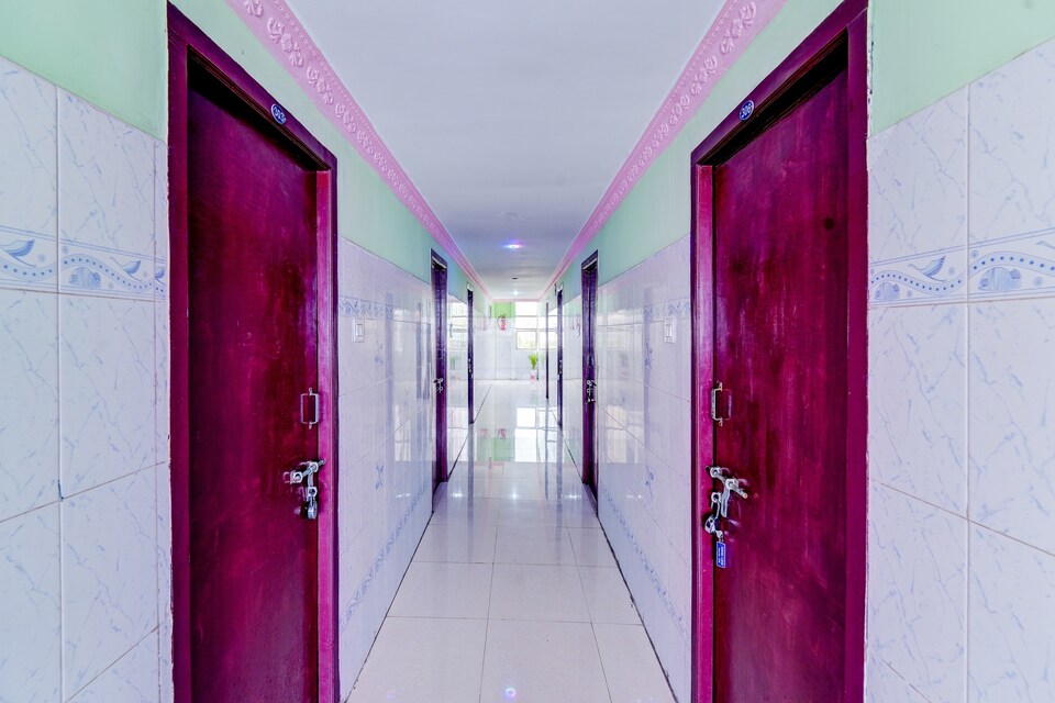SPOT ON 66159 Varuna Lodge, Guntur, Guntur