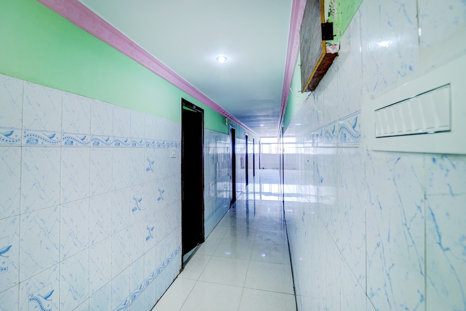 SPOT ON 66159 Varuna Lodge, Guntur, Guntur