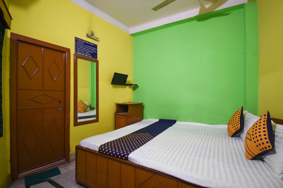 OYO 66177 Netaji Bhaban, Tarapith, Tarapith