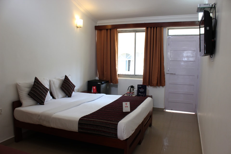 OYO 854 Hotel Tina's Inn, Candolim Goa, Goa