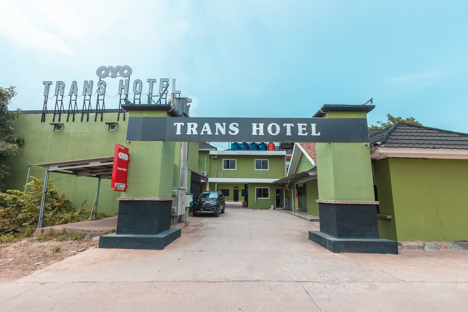 OYO 2306 Trans Hotel, Banten, Serang