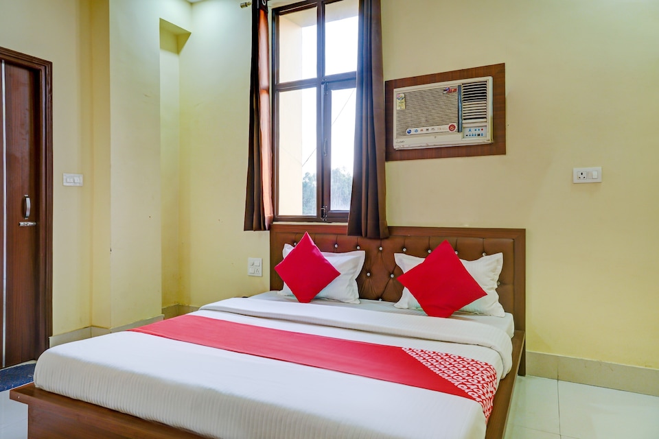 OYO 66192 Hotel Blue Bird, Roorkee, Roorkee