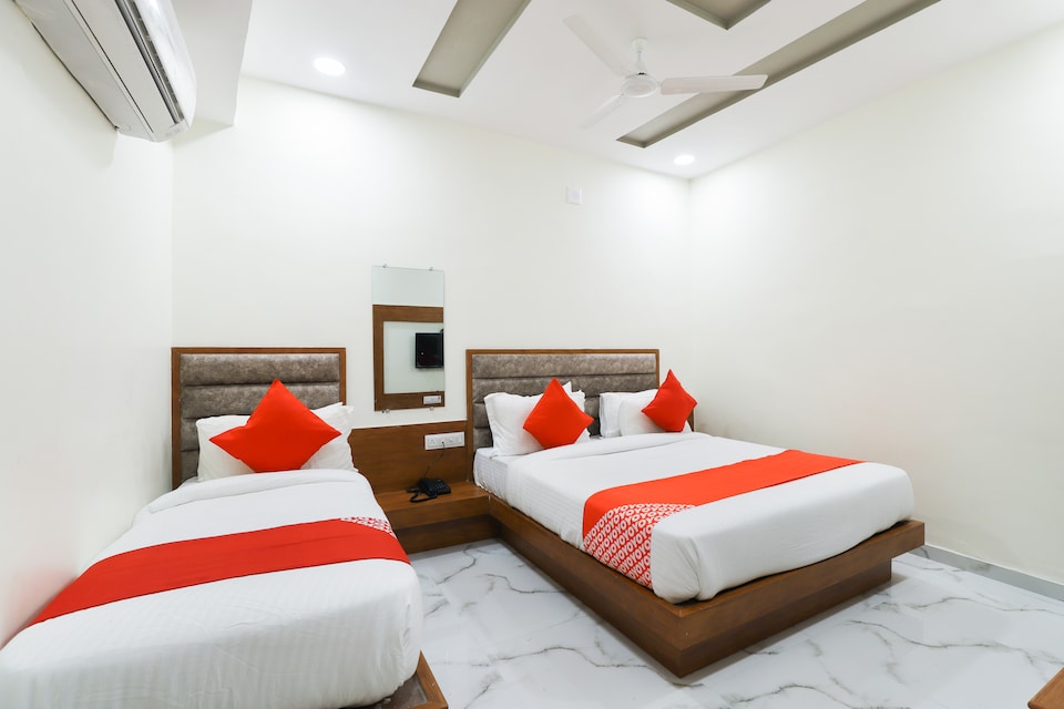 OYO 66216 Hotel Sunrise Inn, Ahmedabad Airport, Ahmedabad