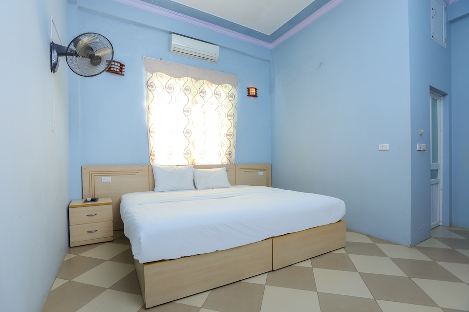 OYO 593 Bach Duong Hotel, Ba Vi, Hanoi