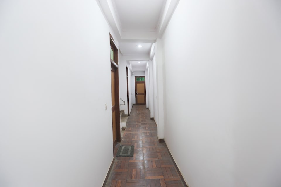 SPOT ON 66288 Hotel Asha Residency, Noida Expressway SEZ, Noida
