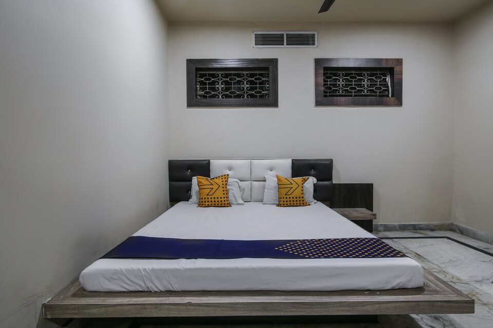 SPOT ON 66308 Swarnrekha Hotel & Banquet, Piska More, Ranchi