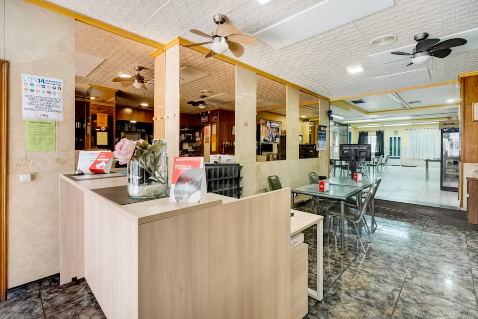 OYO Hostal Luci-mar, Valencia, Valencia