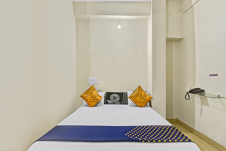 SPOT ON 66328 Hotel K P Inn, Pusad, Yavatmal