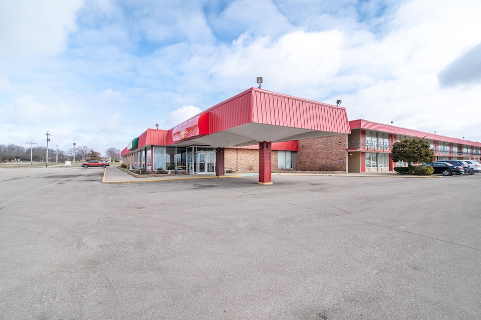 OYO Hotel New Castle IN Hwy 3, C46173, New Castle IN
