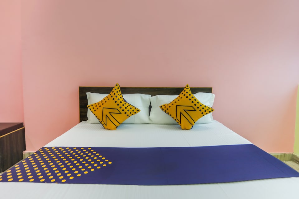 SPOT ON 66360 Hotel Shree, Charbagh Lucknow, Lucknow