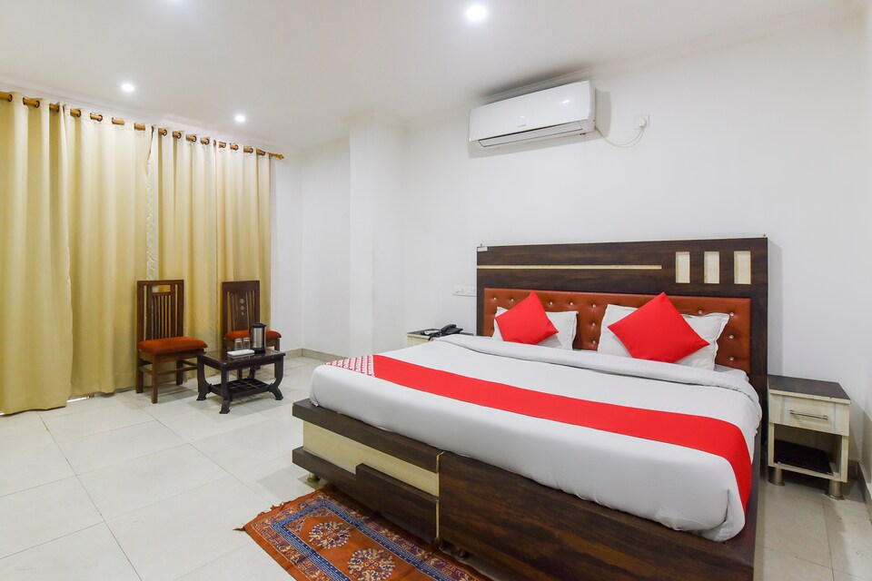 OYO 66396 Hotel Shiva Family Ac Restaurant, Mandi, Mandi