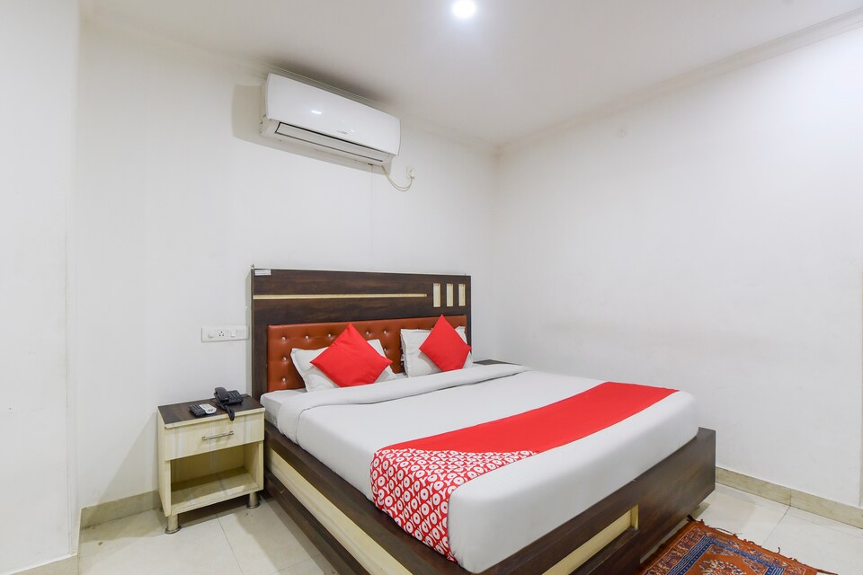 OYO 66396 Hotel Shiva Family Ac Restaurant, Mandi, Mandi