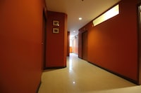 Super OYO 484 Pannee Residence Khaosan (SHA Plus)