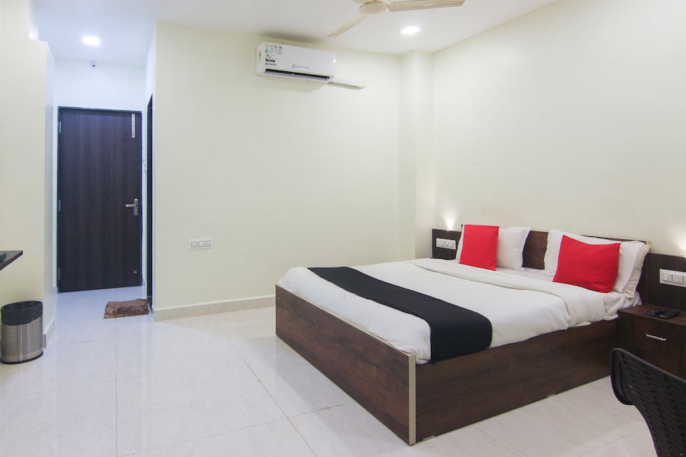 Capital O 66404 The Living Space, Lonavala, Lonavala