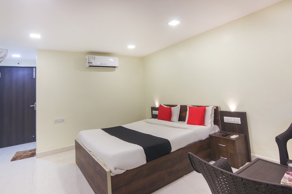 Capital O 66404 The Living Space, Lonavala, Lonavala