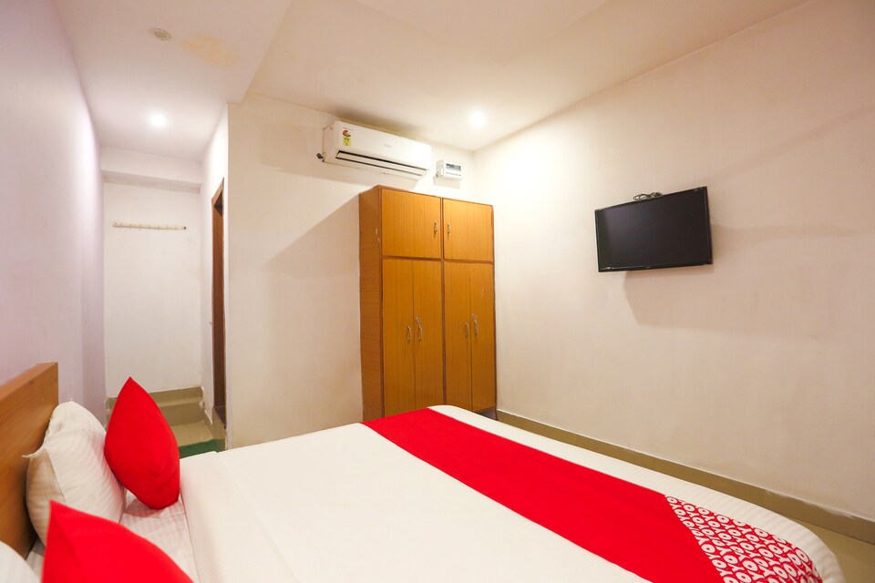 OYO 66409 Apna Pg And Guest House , Old Gurgaon, Gurgaon