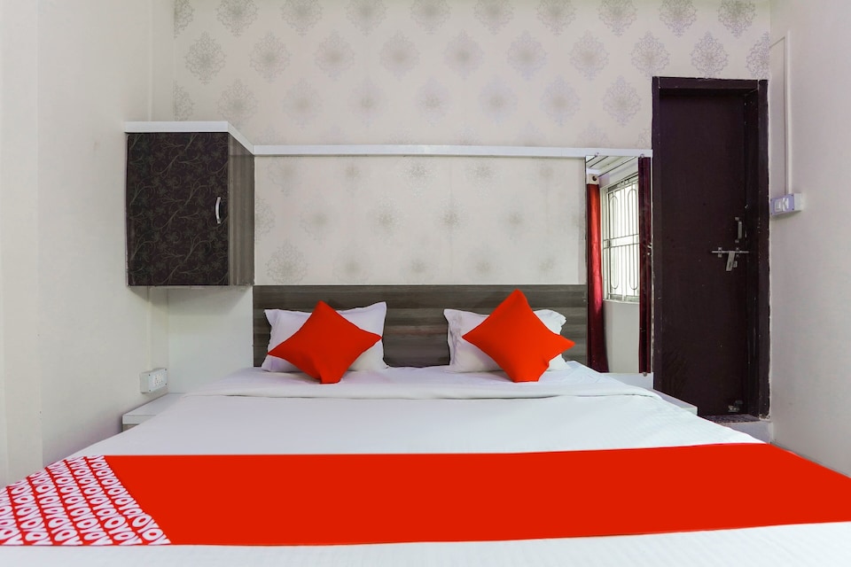 OYO 66433 Aashirwad Guest House, Piska More, Ranchi