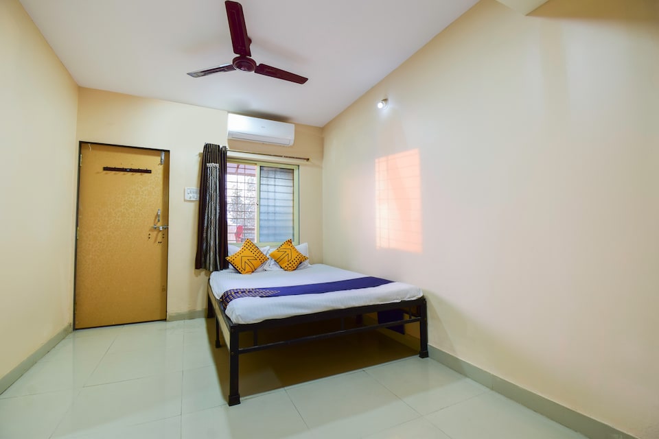 SPOT ON 66458 Hotel Vighnaghar Lodge, Junnar, Pune