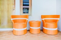 SPOT ON 2368 Dahlia Homestay Family Residence