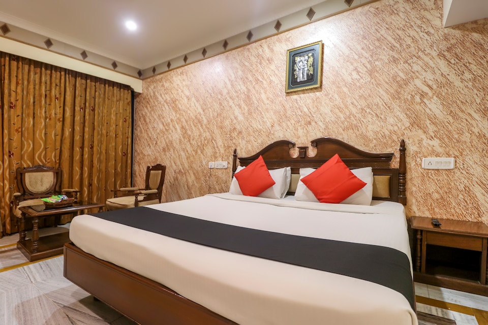 Capital O 5439 Hotel Shiraaz, Panchkula, Panchkula