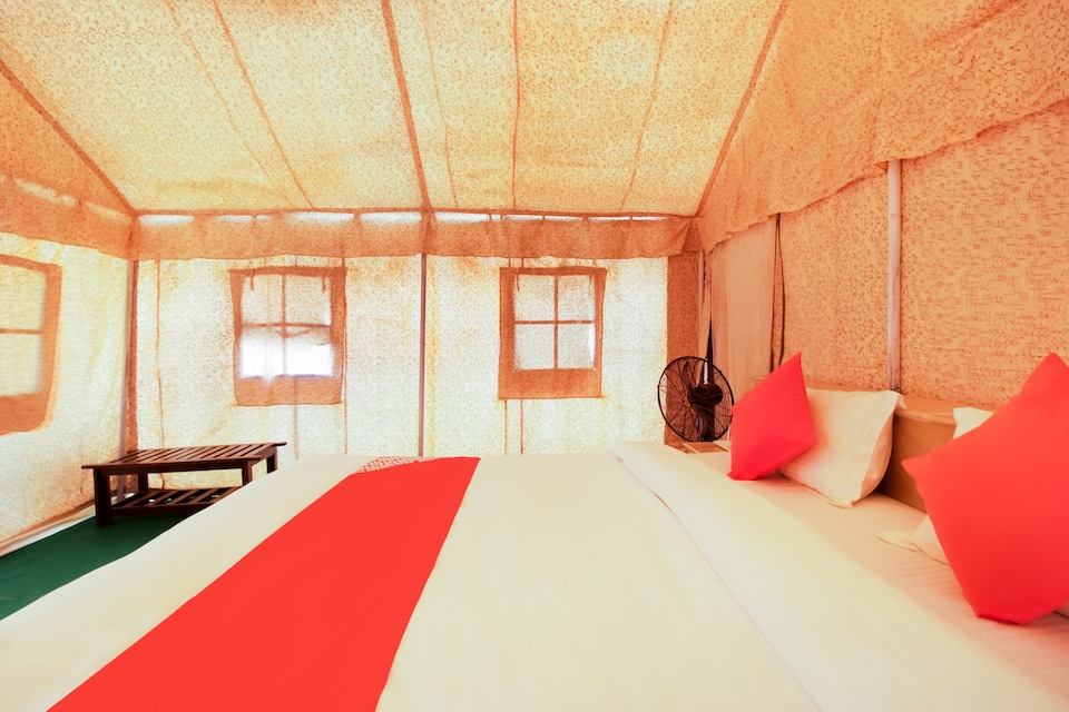 OYO Desert Camp Inn, Jaisalmer Sam Sand Dunes, Jaisalmer
