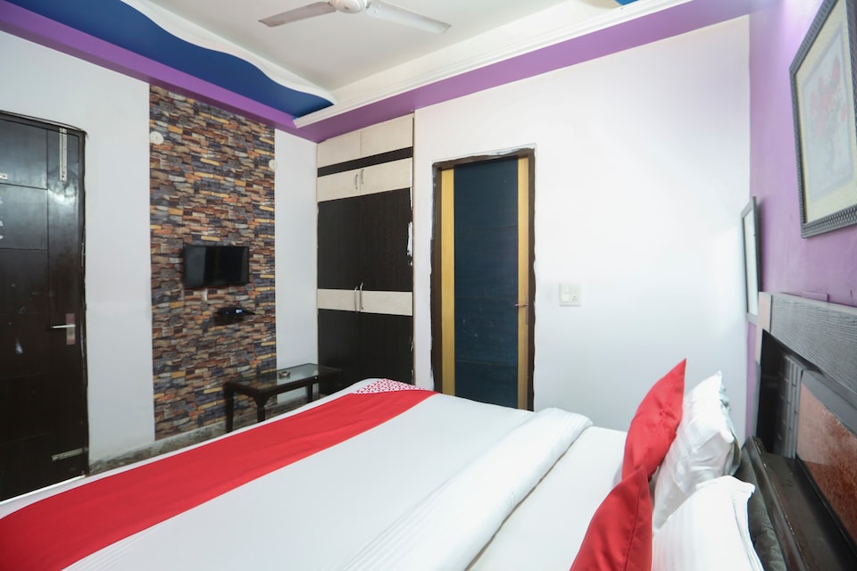 OYO 66487 Delight Homes, Noida City, Noida