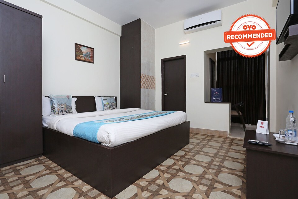 Live on BBS135, Patia Bhubaneswar, Bhubaneswar