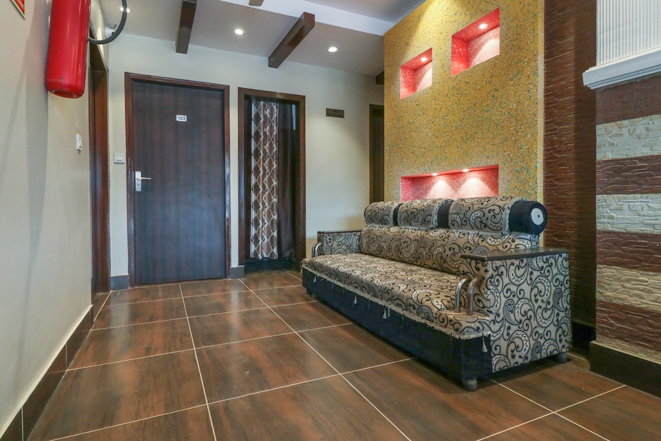 OYO 66505 Hotel Cafe 21, Ambala Cantt, Ambala