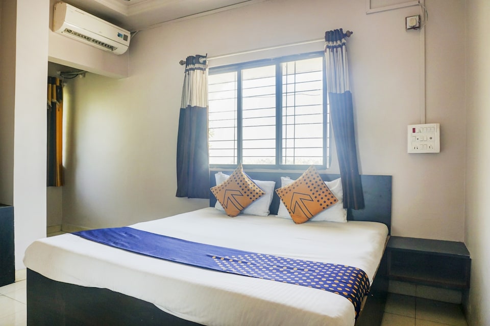 SPOT ON Hotel Sagar Garden, Madha, Solapur