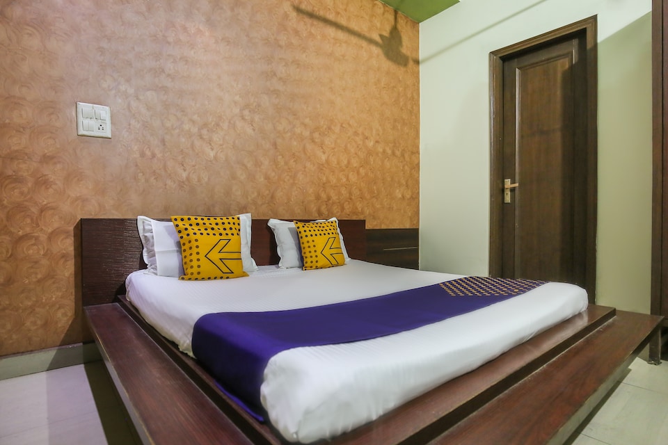 SPOT ON 66544 Hotel Red Rose , Sirhind, Sirhind
