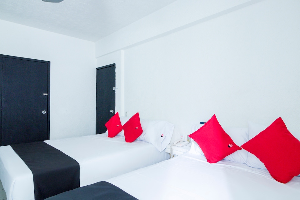 Capital O Hotel Plaza Premier, Leon, GTO, León, Guanajuato