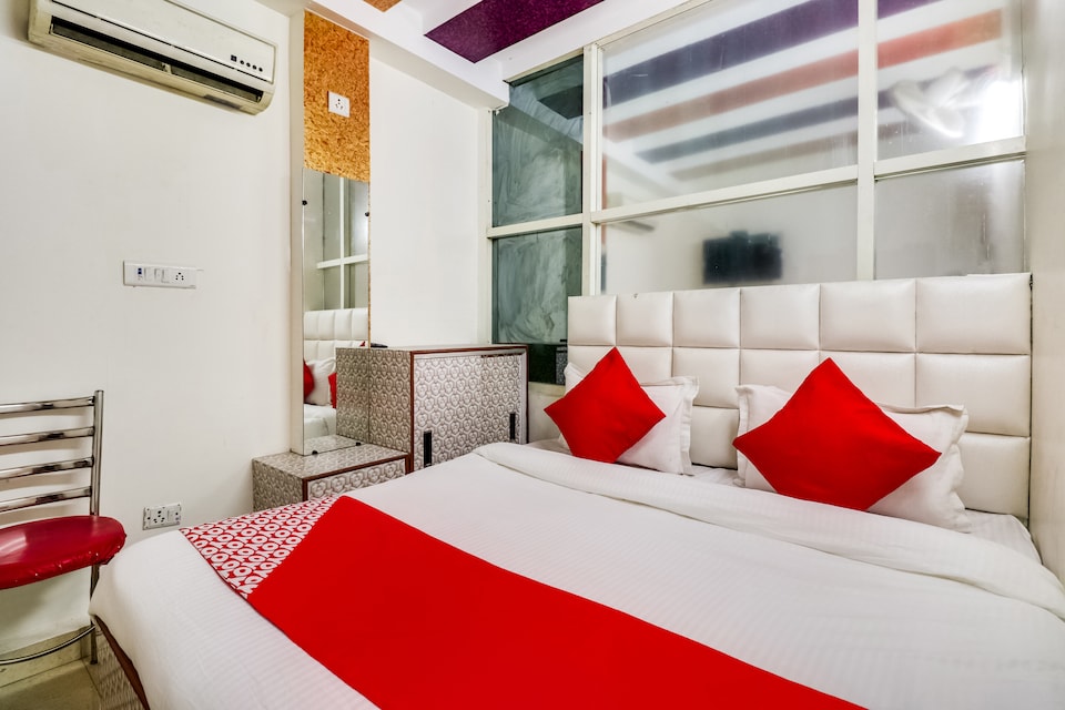 OYO 66557 Hotel 7th Heaven , Dwarka Delhi, Delhi