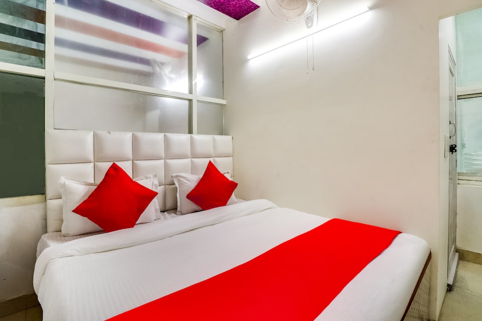 OYO 66557 Hotel 7th Heaven , Dwarka Delhi, Delhi