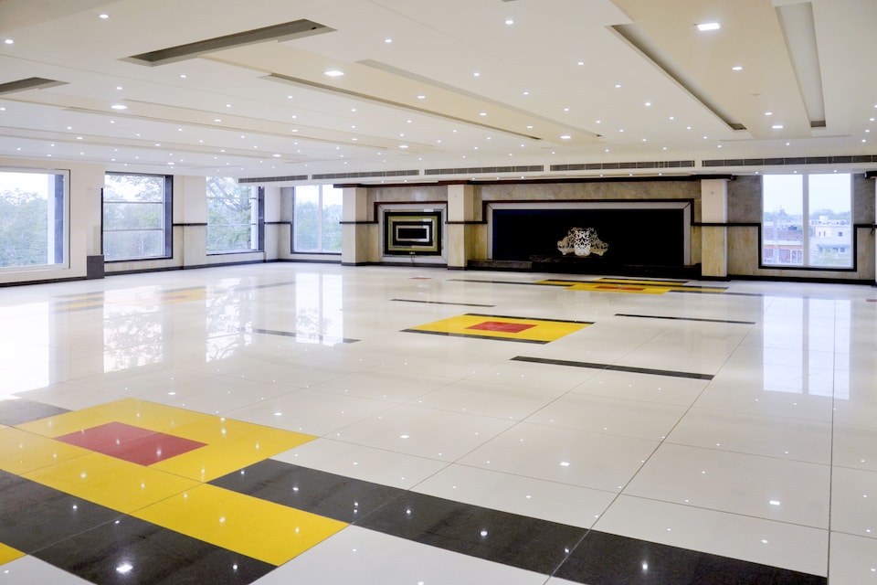 OYO 5456 Hotel Red Carlton, Govind Nagar Kanpur, Kanpur