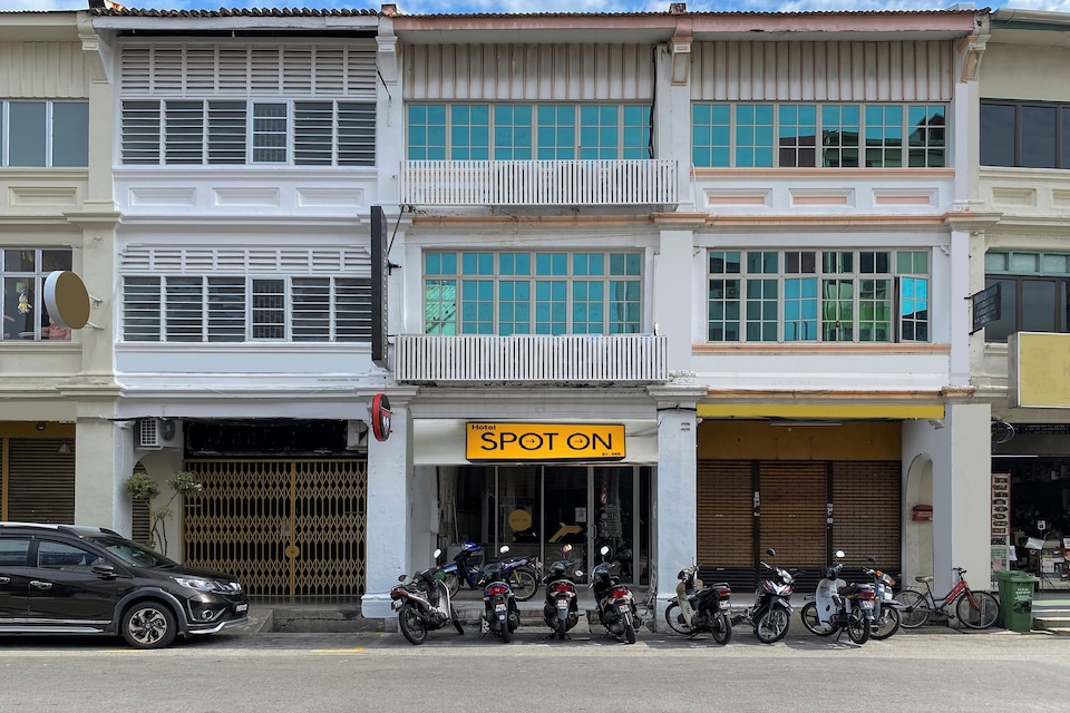Spot on 89673 Good Friend Hotel, Georgetown Heritage City, George Town