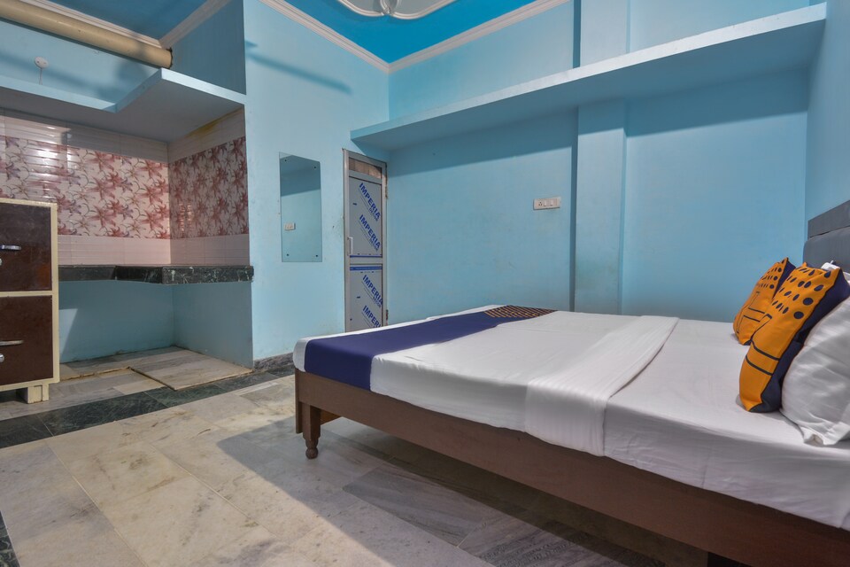 SPOT ON 66570 Dhiman Residency, Nayagaon Chandigarh, Chandigarh