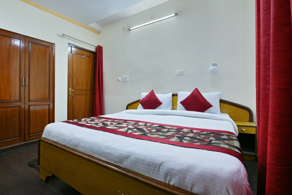 OYO 5459 Hotel Doll's Inn, Highcourt Nainital, Nainital