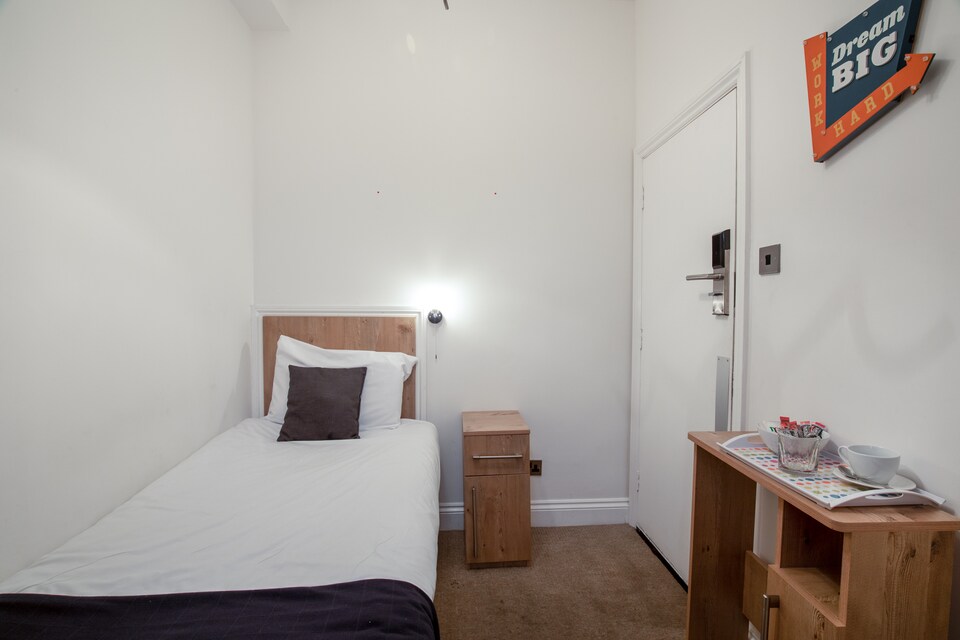 OYO TamTam Acton Hotel  OYO Hotels London  Book   23 OYO