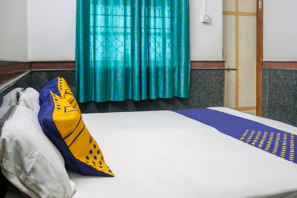 SPOT ON 66572 Hotel Gaurav , Kolhapur, Kolhapur