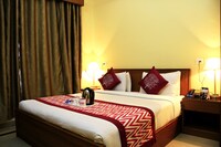 OYO Hotel Emblem Near Leisure Valley Park